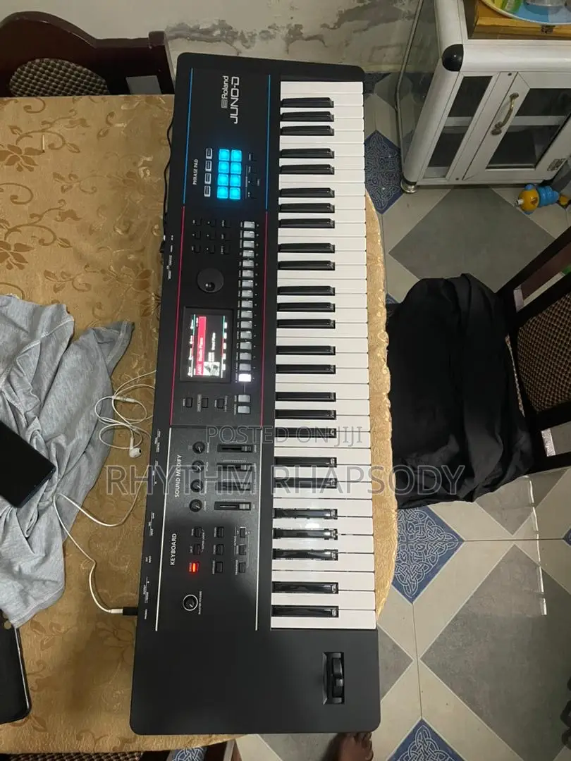 Roland Juno D6