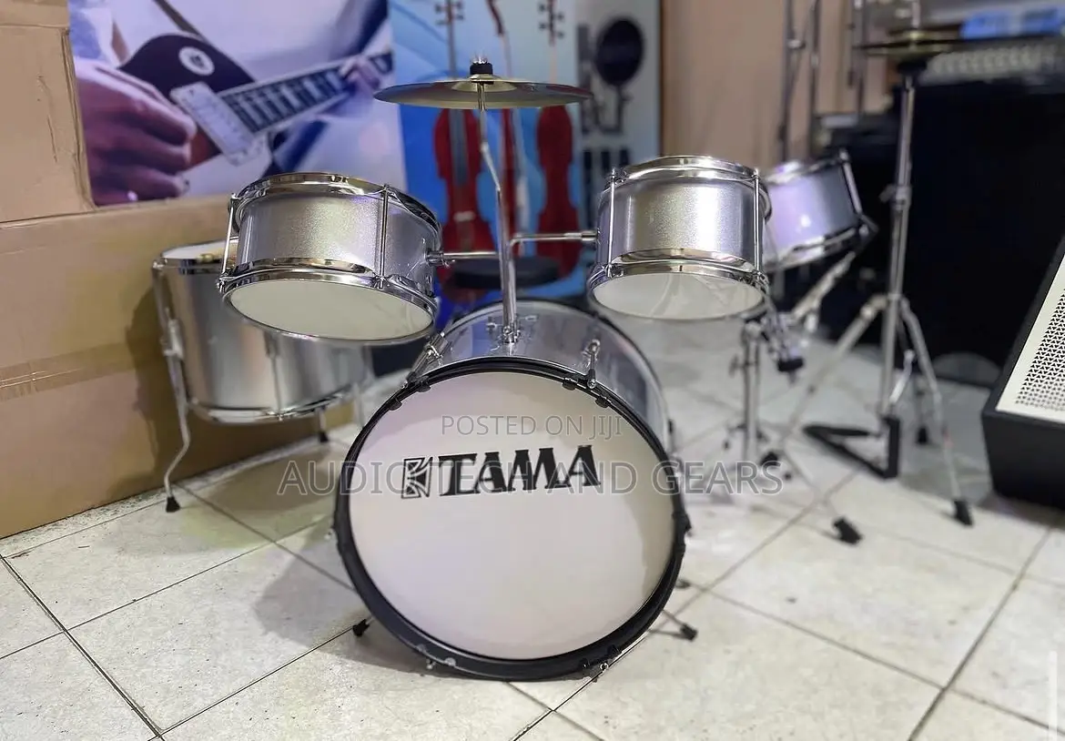 Tama 5 Complete Drumset {3 Cymbals}