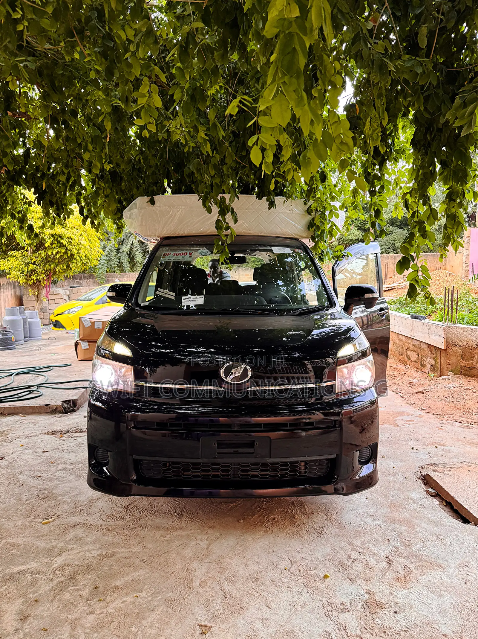 Toyota Voxy 2012 Black