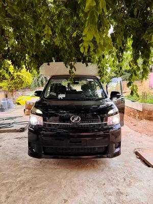 Toyota Voxy 2012 Black
