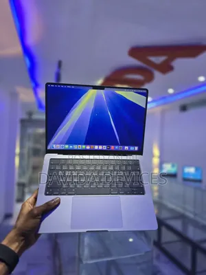 Laptop Apple MacBook Pro 2021 M1 16GB Apple M1 Pro SSD 512GB