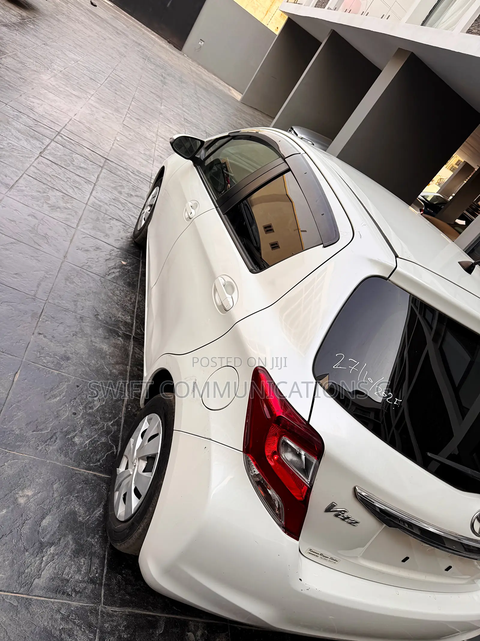 Toyota Vitz 1.3 FWD 5dr 2015 White