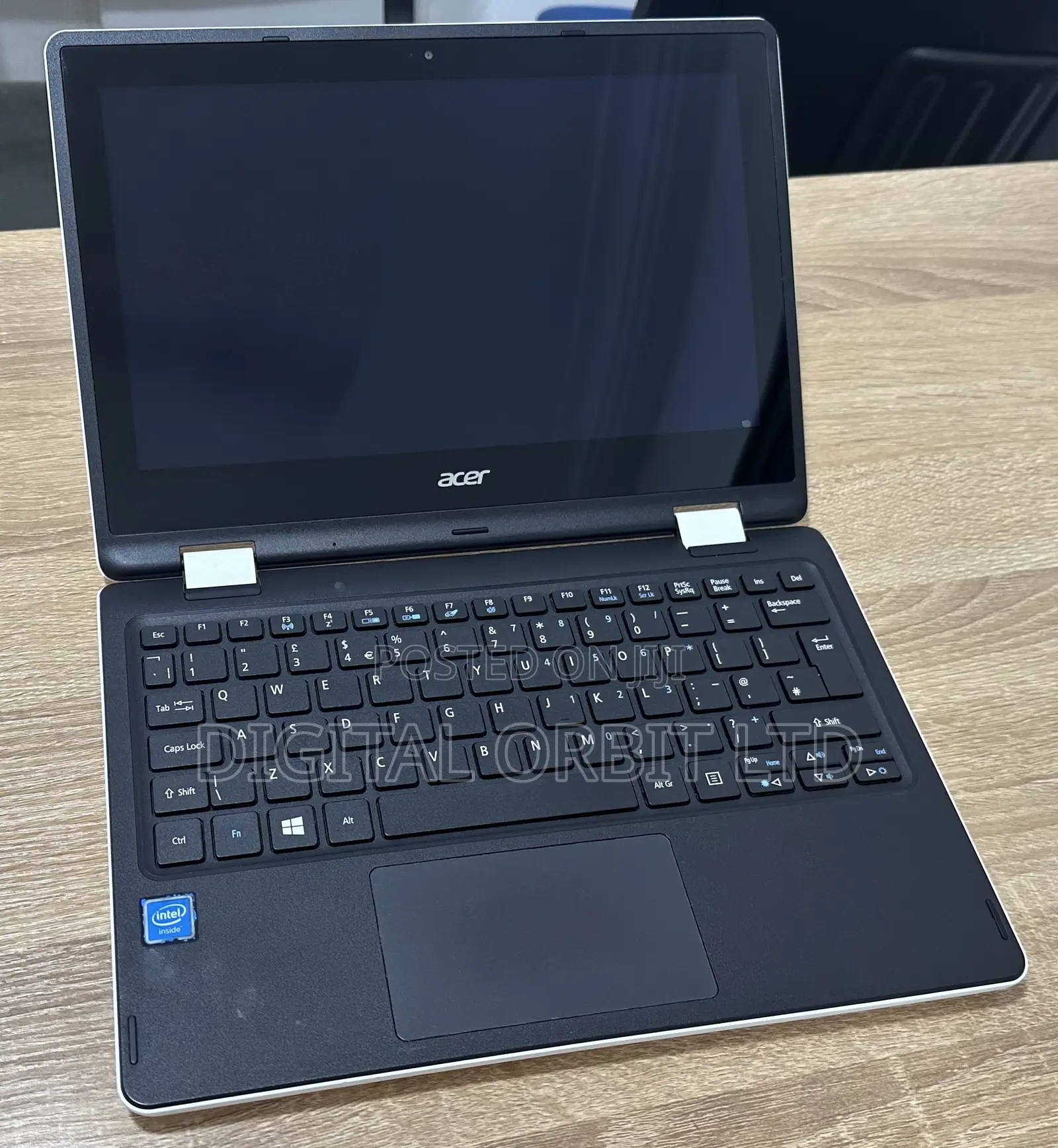 Laptop Acer Aspire R3-131T 4GB Intel Celeron SSD 128GB