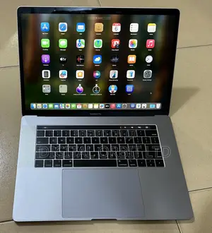 Laptop Apple MacBook Pro 2018 16GB Intel Core i7 SSD 512GB