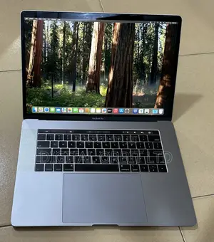 Laptop Apple MacBook Pro 2018 16GB Intel Core i7 SSD 512GB