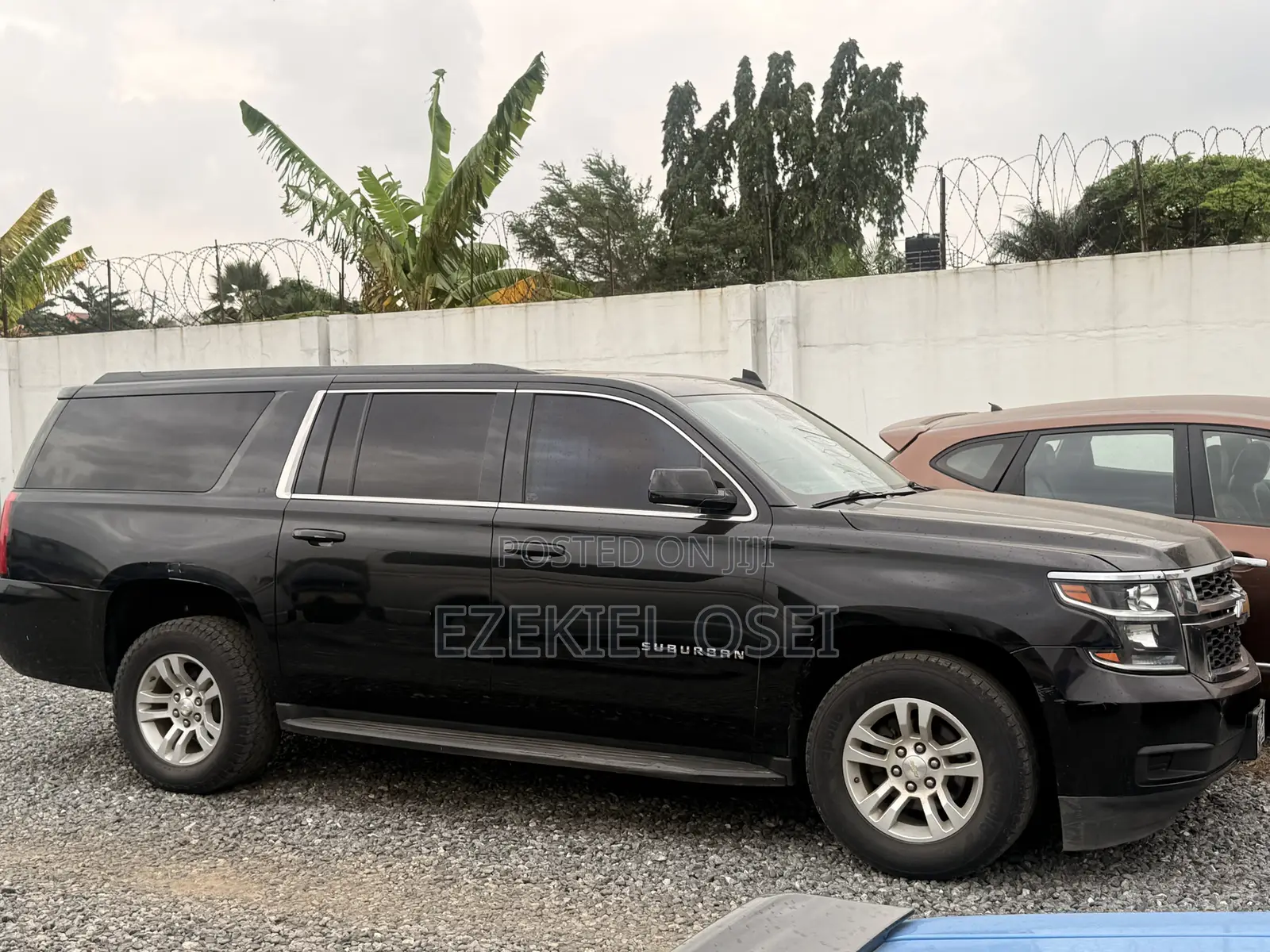 Chevrolet Suburban LS 4x2 2016 Black