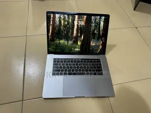 Laptop Apple MacBook Pro 2018 16GB Intel Core i7 SSD 512GB