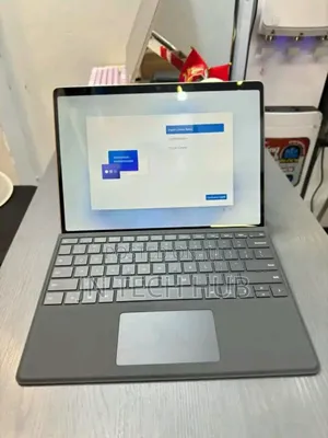 New Microsoft Surface Pro 7+ 16GB Intel Core i7 SSHD (Hybrid) 512GB