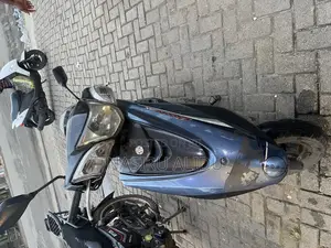 Yamaha 2017 Silver