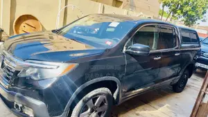 Honda Ridgeline RTL-E AWD Crew Cab 125.2 in. WB 2020 Black