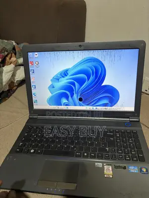 Laptop Samsung RC520 8GB Intel Core i5 HDD+SSD 128GB