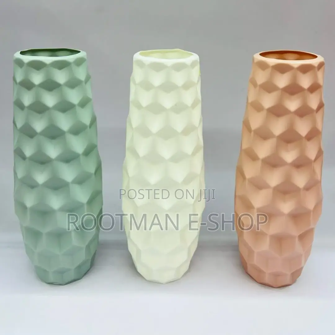 Plastic Flower Vase – Geometric Tall Vase - 1-Piece