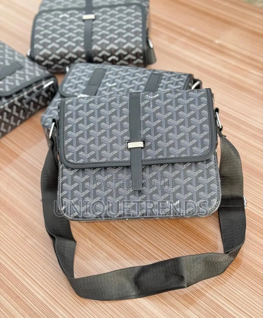Goyard Belverdere Shoulder Bags
