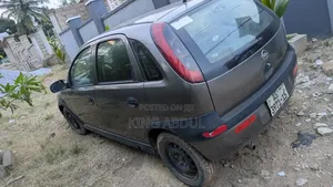Opel Astra 1.4 Essentia 2009 Black