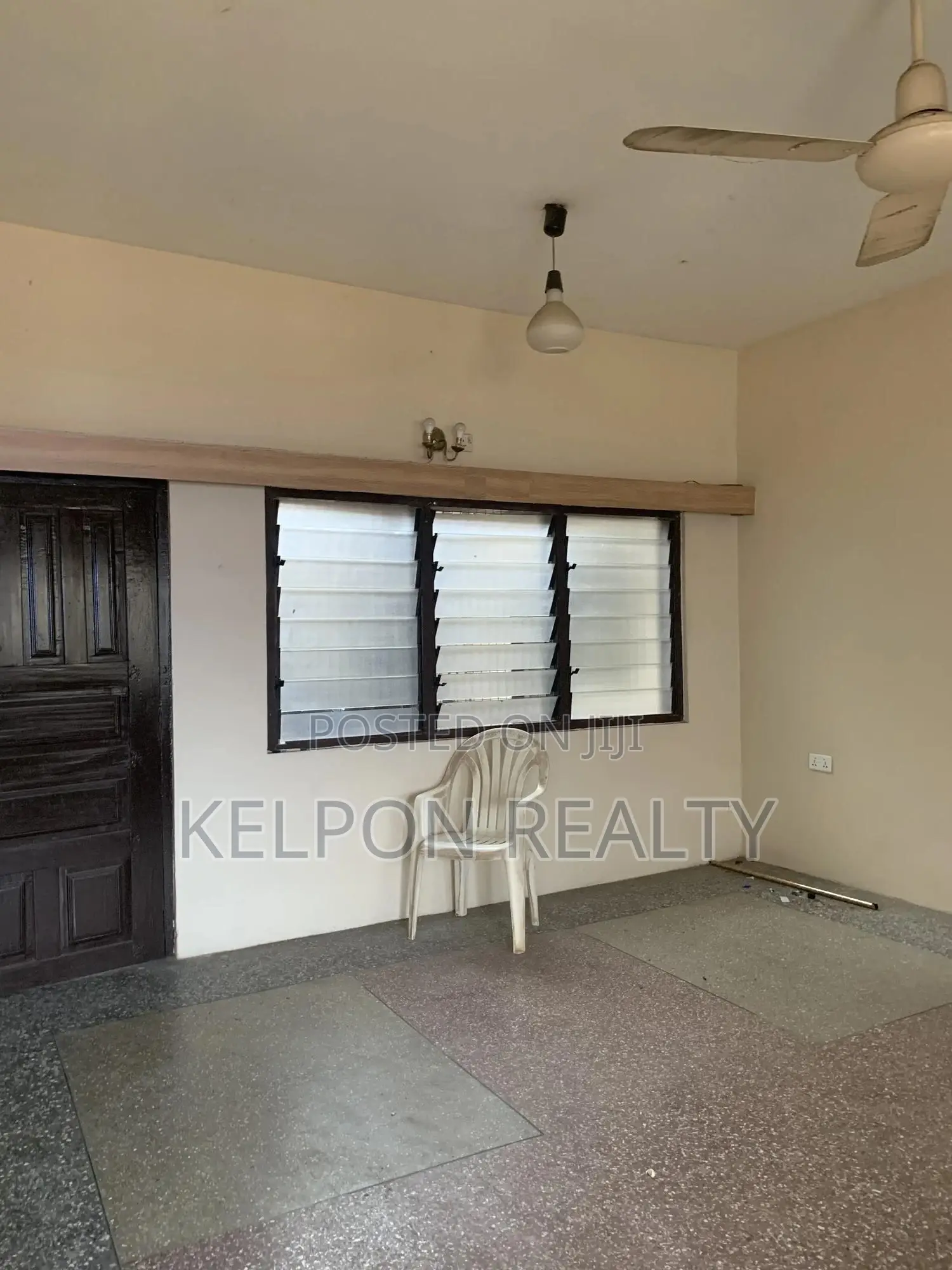 4bdrm House in First Stop, Accra Metropolitan for rent