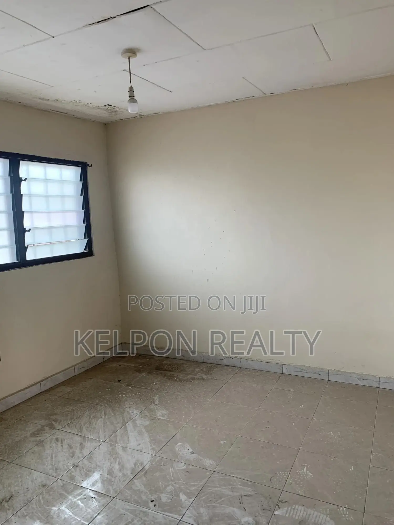 4bdrm House in First Stop, Accra Metropolitan for rent