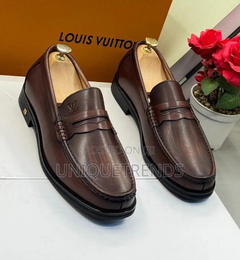 Executive Louis Vuitton Leather Loafers (Brown)