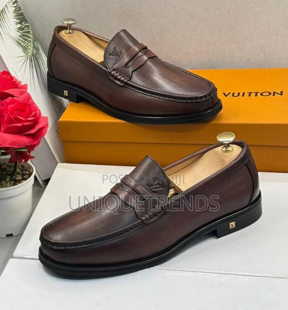 Executive Louis Vuitton Leather Loafers (Brown)