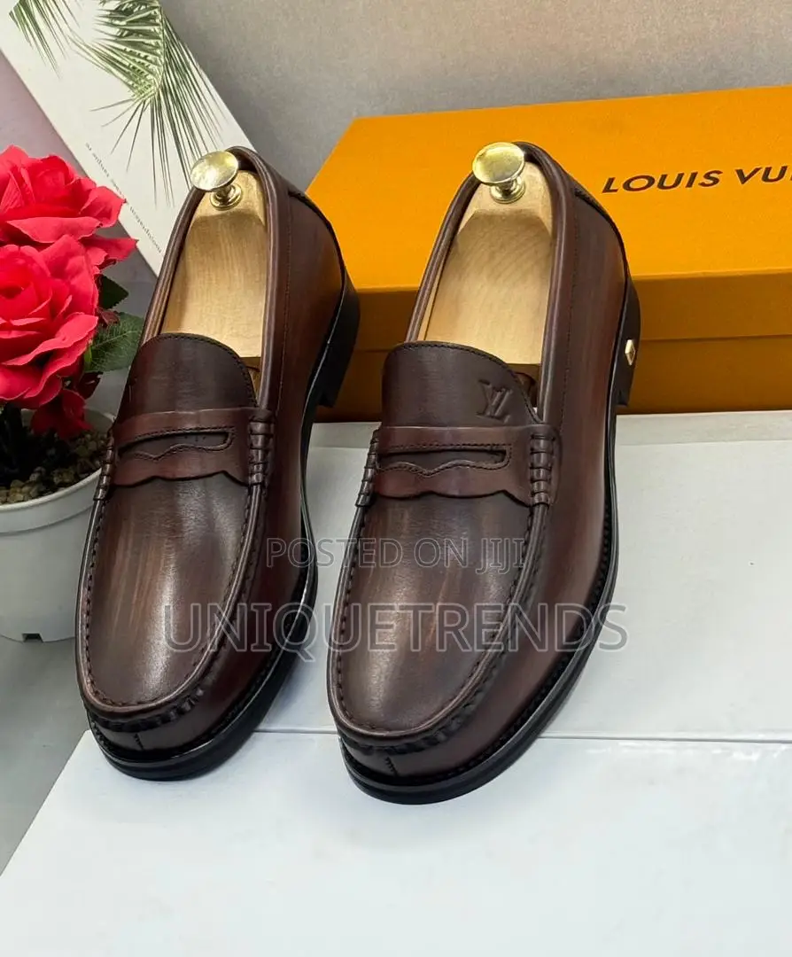 Executive Louis Vuitton Leather Loafers (Brown)