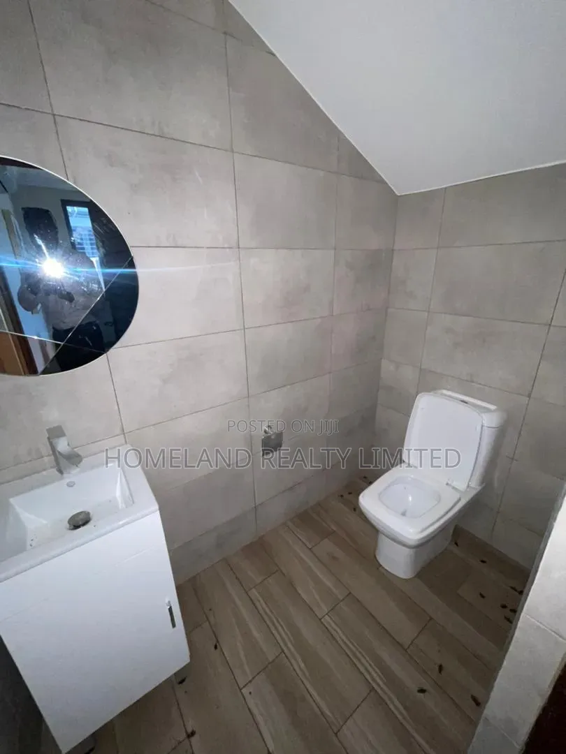 4bdrm Duplex in Westland, Police Station for rent