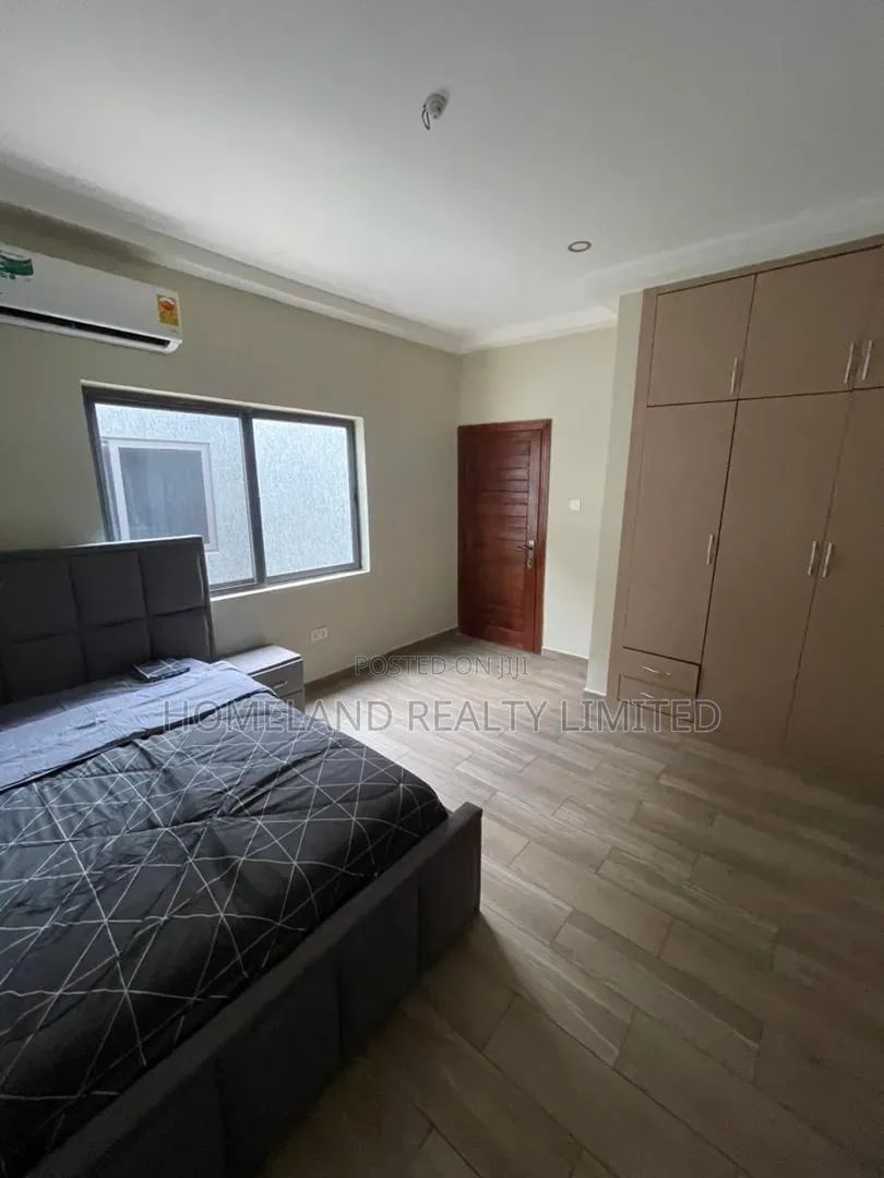 4bdrm Duplex in Westland, Police Station for rent