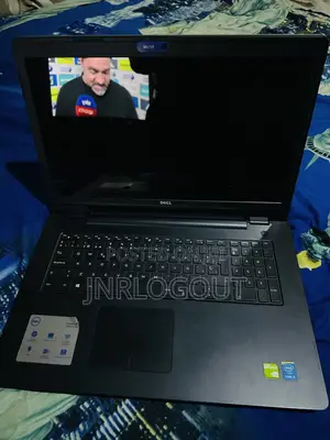 Laptop Dell Inspiron 17 5000 8GB Intel Core i5 HDD 500GB