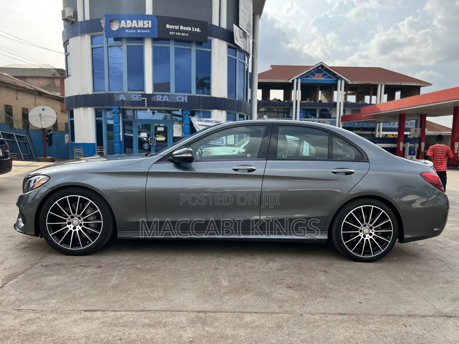 Mercedes-Benz C300 Luxury 4matic Sedan AWD (2.0L 4cyl 7A) 2017 Gray