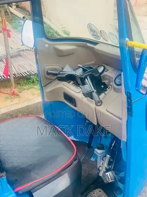 Bajaj Re 2022 Blue
