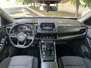Nissan Rogue SV 2022 Gray