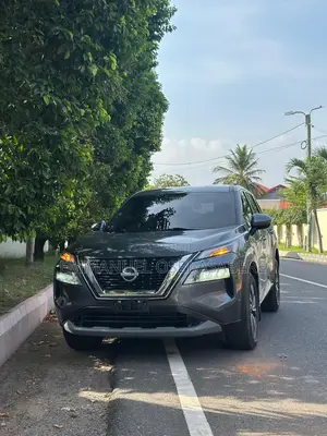 Nissan Rogue SV 2022 Gray