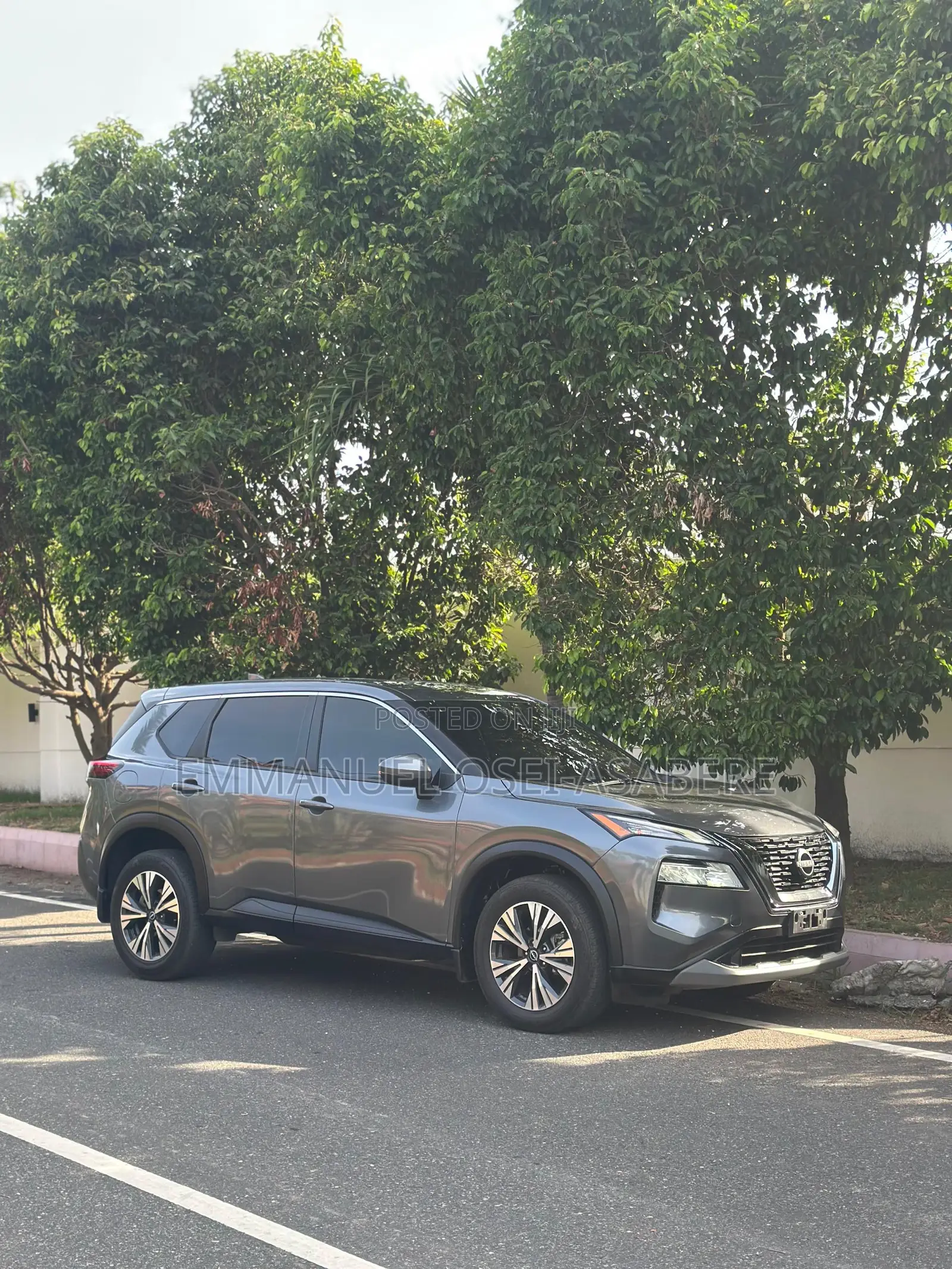 Nissan Rogue SV 2022 Gray