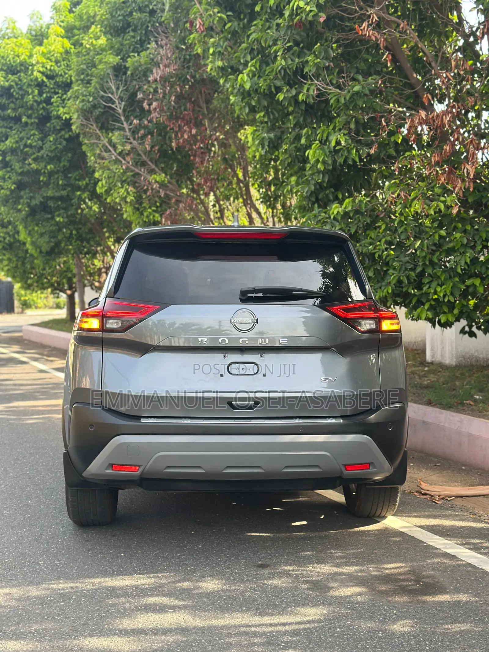 Nissan Rogue SV 2022 Gray