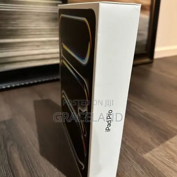 New Apple iPad Pro 13 (2024) 256 GB Black