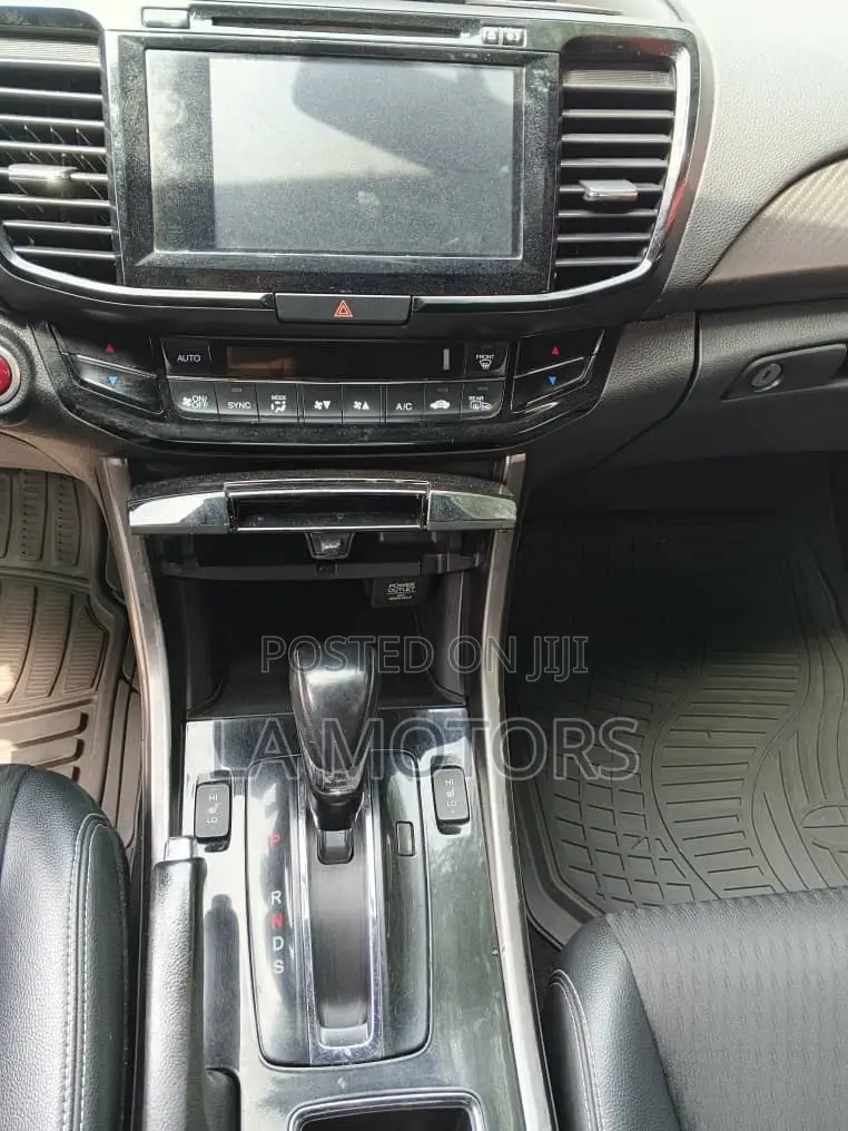 Honda Accord 2017 White