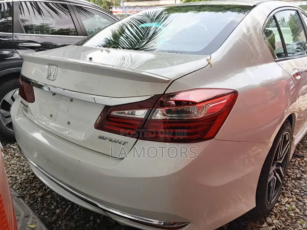Honda Accord 2017 White