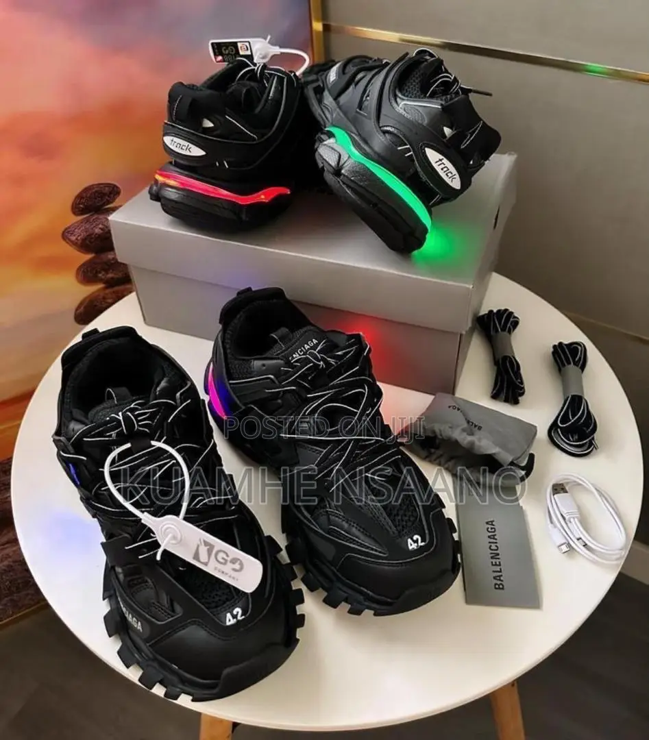 Cut in Box Balenciaga Track Available in All Sizes