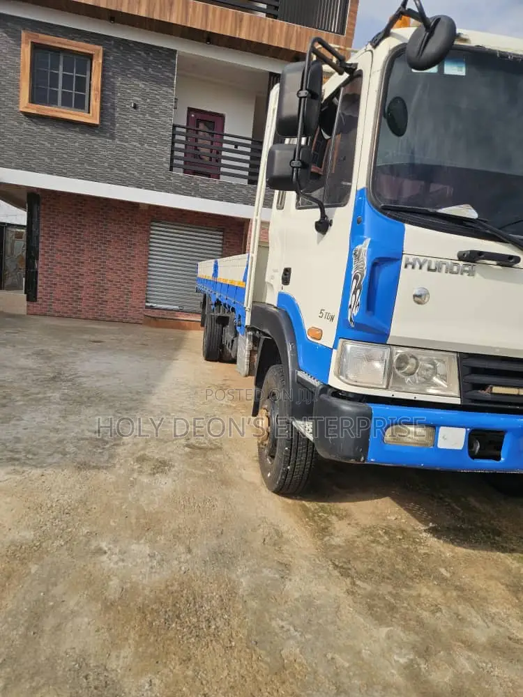Hyundai 5 Ton