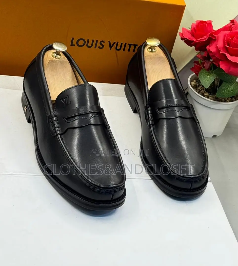 Louis Vuitton Men's Black Leather Loafers