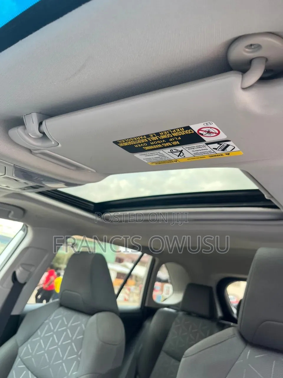 Toyota RAV4 XLE 2022 Gray