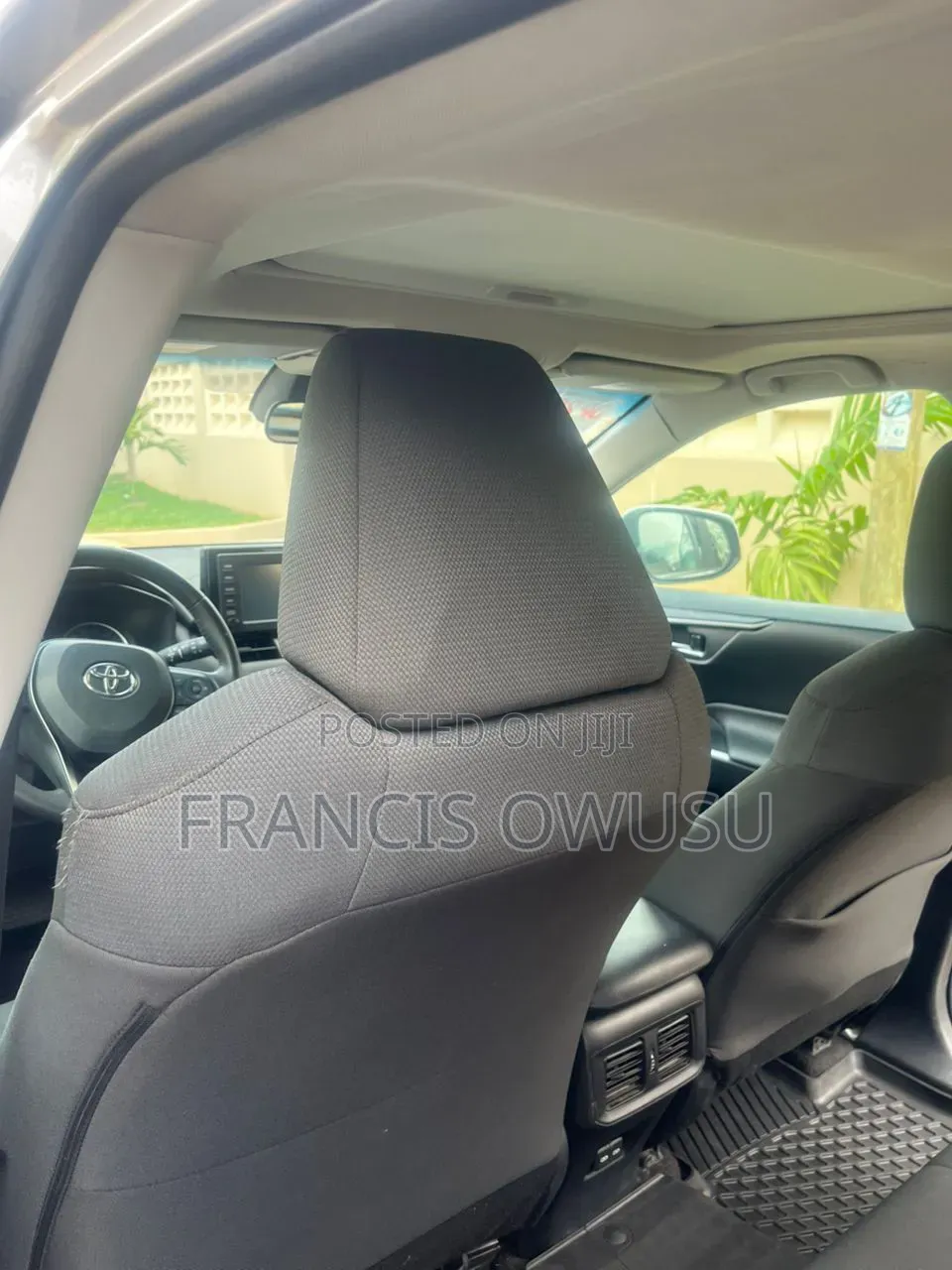 Toyota RAV4 XLE 2022 Gray