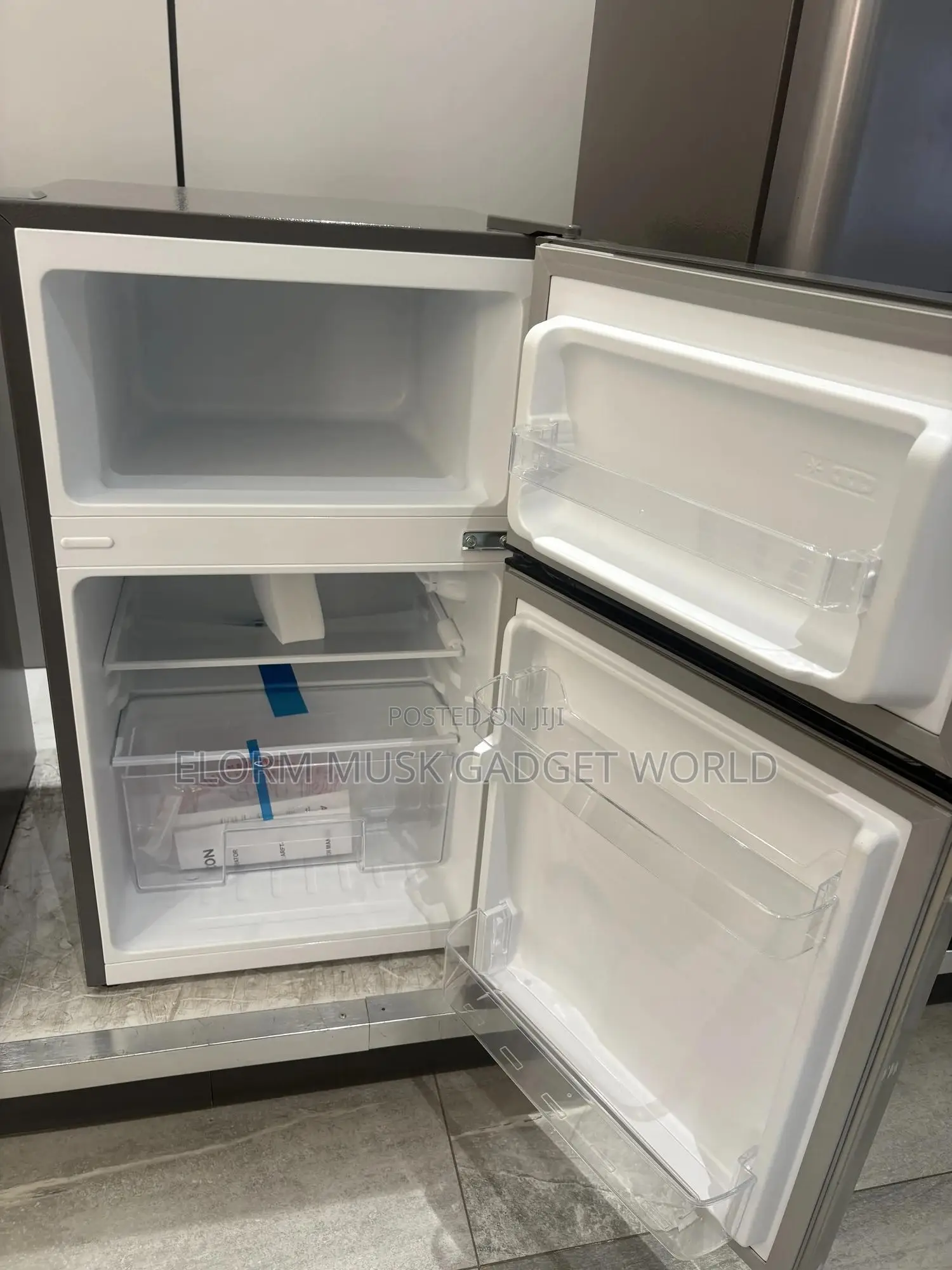 Amcon Tabletop Fridge