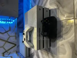 Xbox One S 1tb Bundle With 17 Games