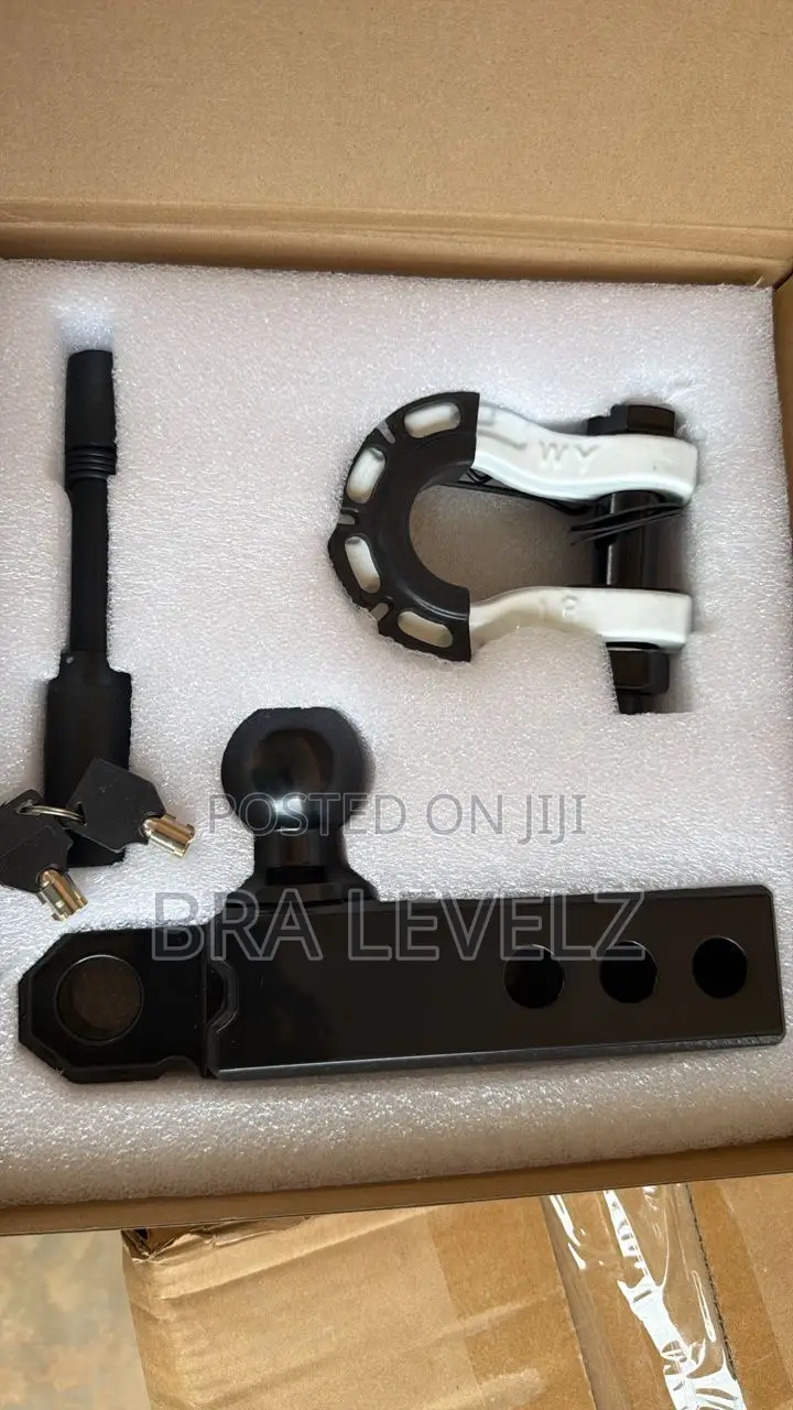 Shackle Hitch Receiver / Towing Bar
