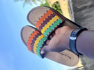 Success Crown Footwear