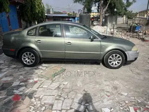 Volkswagen Passat 1.8 T Automatic 2005 Green