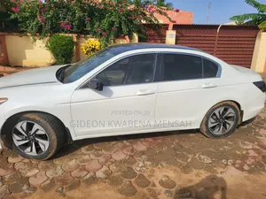 Honda Accord 2.0 Estate 2012 White