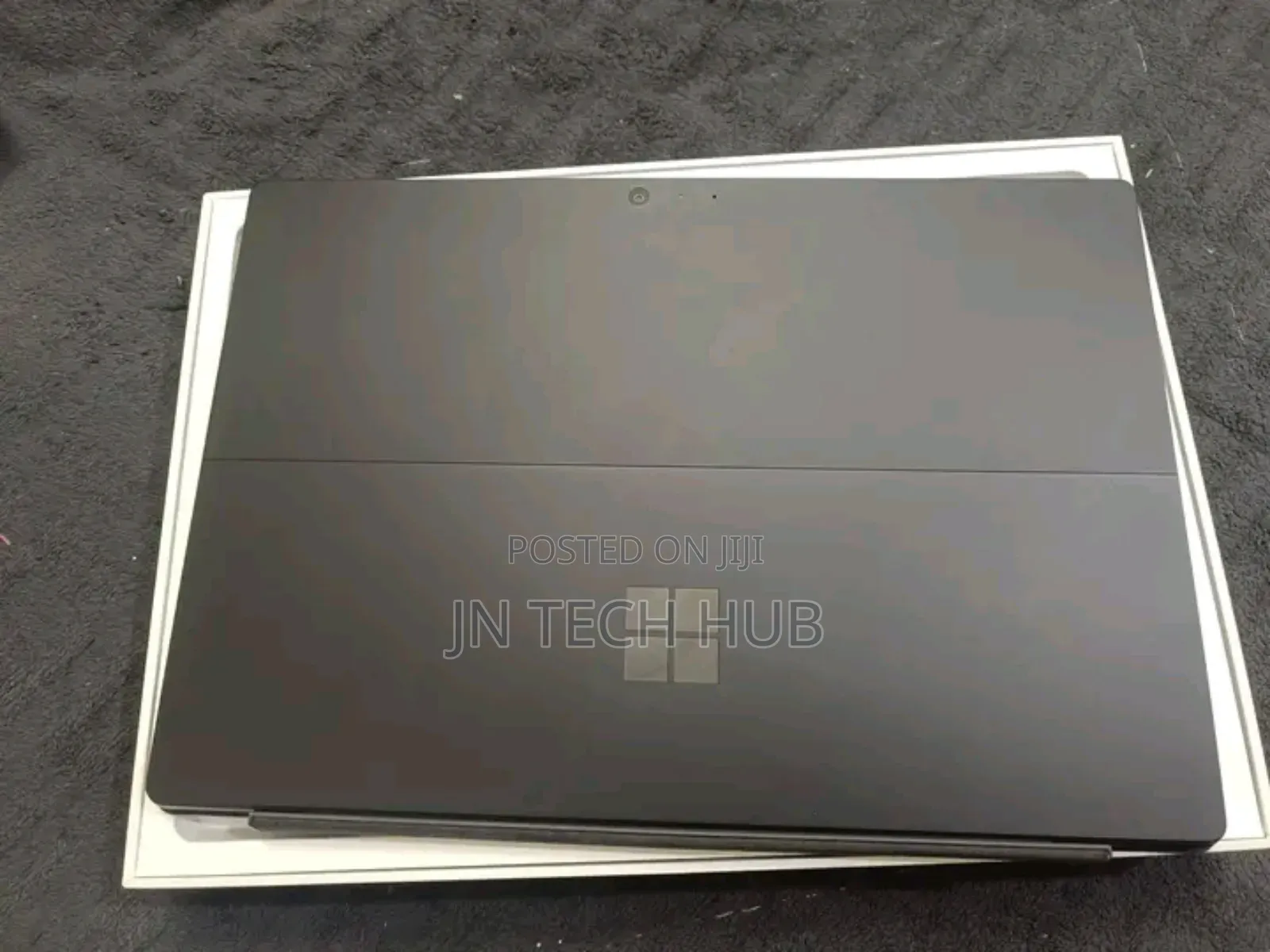 New Microsoft Surface Pro 5 8GB Intel Core i5 SSHD (Hybrid) 256GB