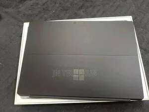 New Microsoft Surface Pro 5 8GB Intel Core i5 SSHD (Hybrid) 256GB