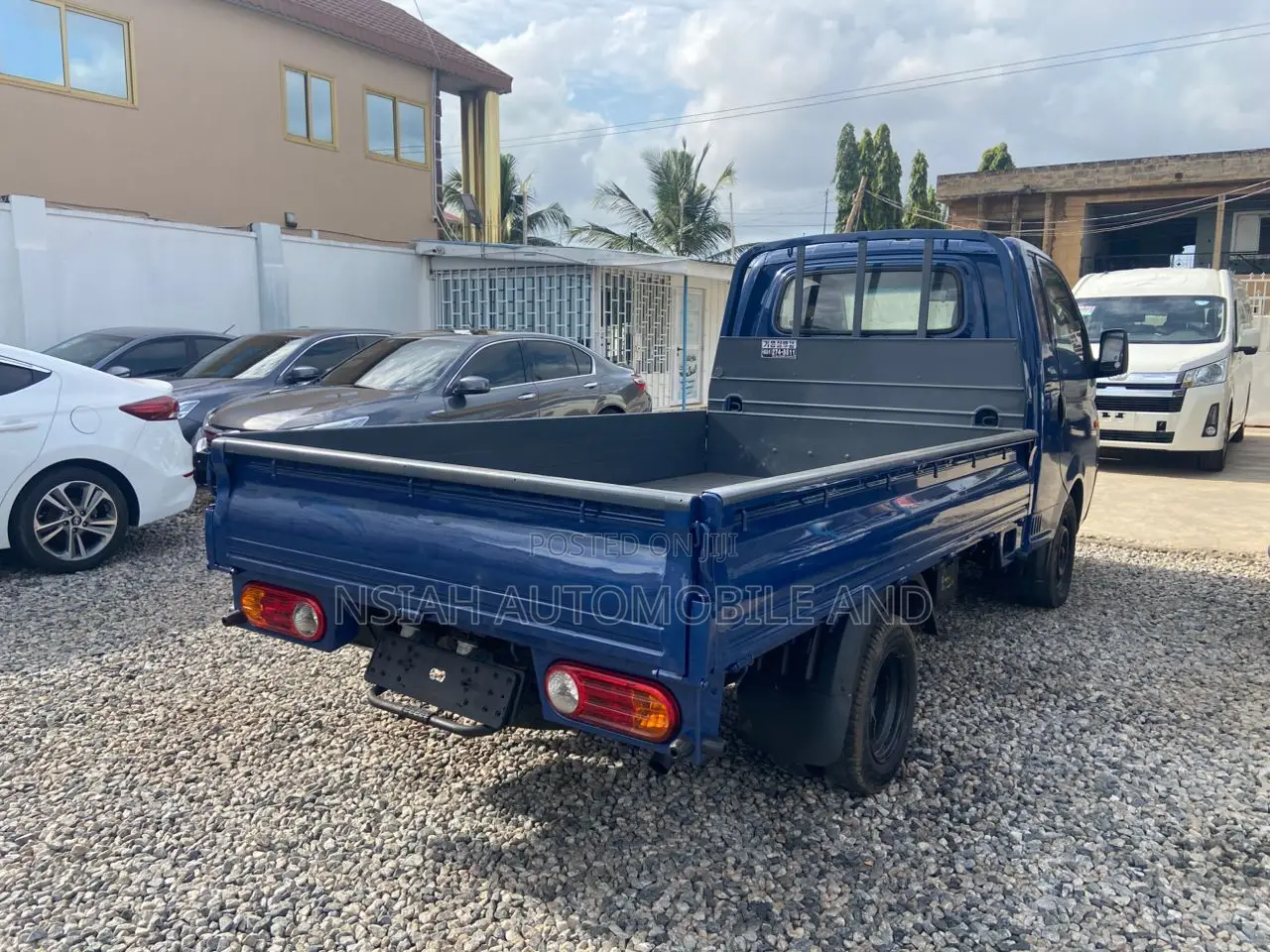 Hyundai H1 2015 Blue
