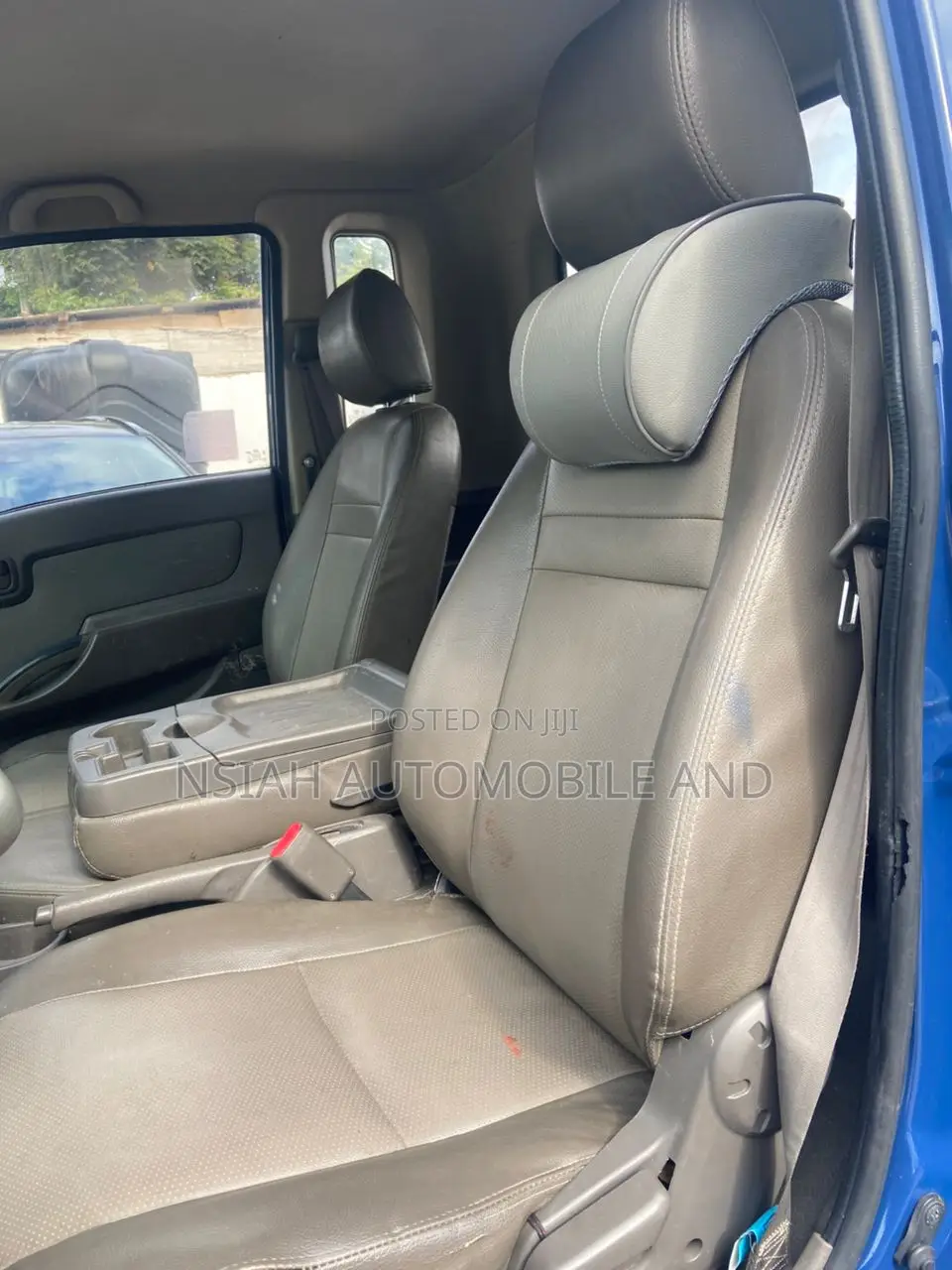 Hyundai H1 2015 Blue